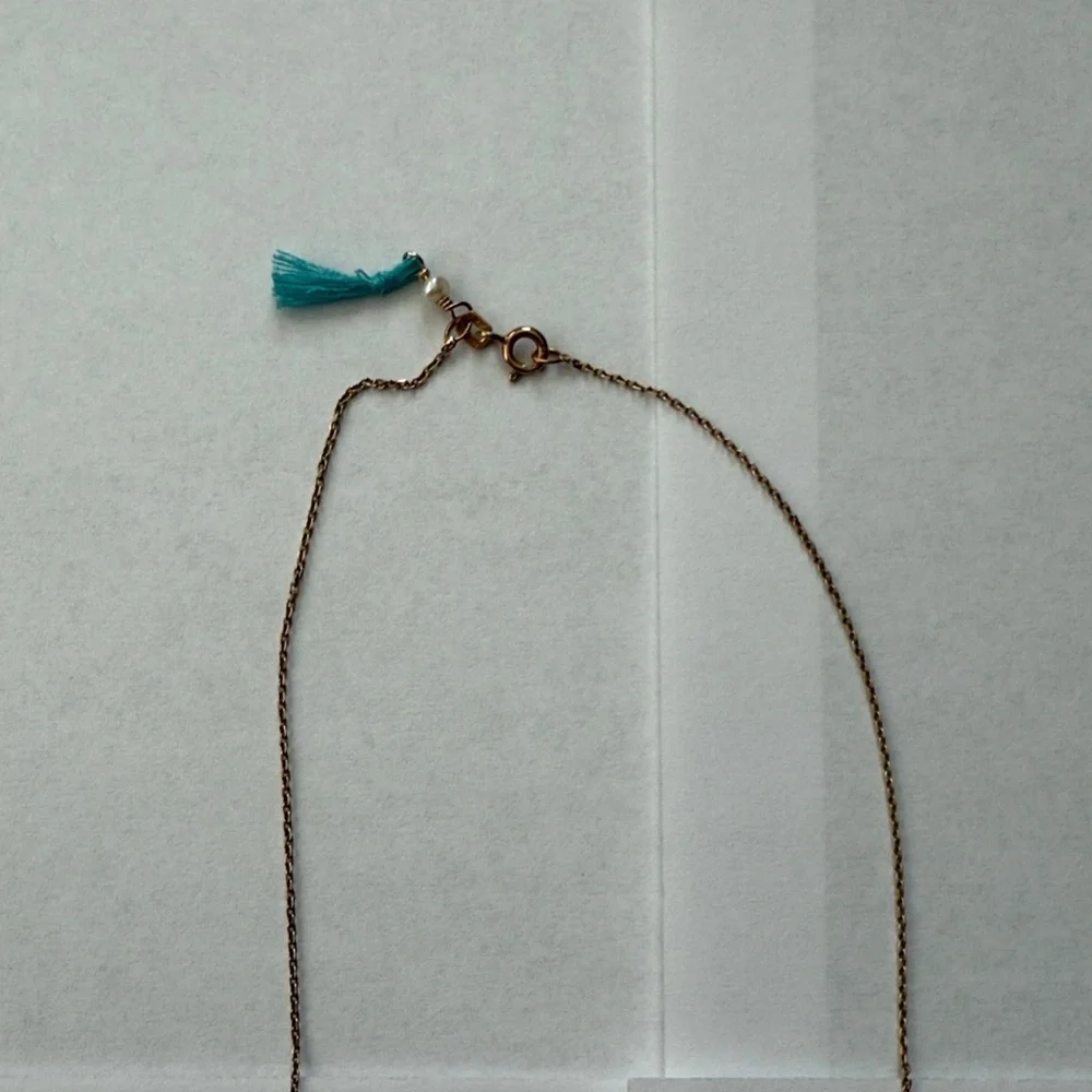 Elegant green and gold Pendant Necklace